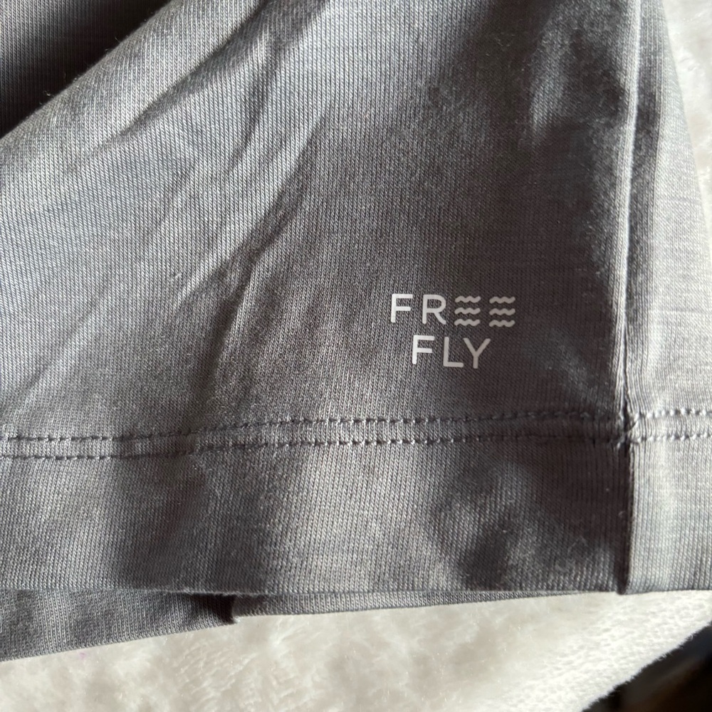 FREE FLY Women's Elevate Long Sleeve Tee Size L in Smoke Gray NWT - Picture 8 of 12